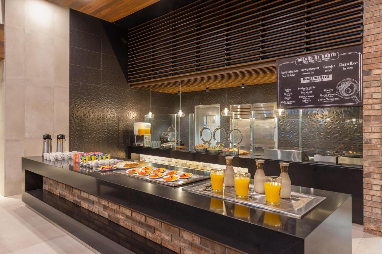 Four Points By Sheraton Monterrey Airport Apodaca المظهر الخارجي الصورة